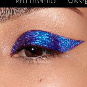 Melt cosmetics SOUR GRAPE METALEYEZ
DUO CHROME EYESHADOW GEL